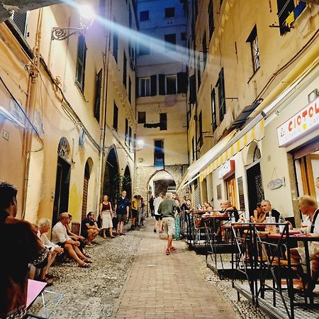 Homeholidaysanremo - Classic Екстер'єр фото