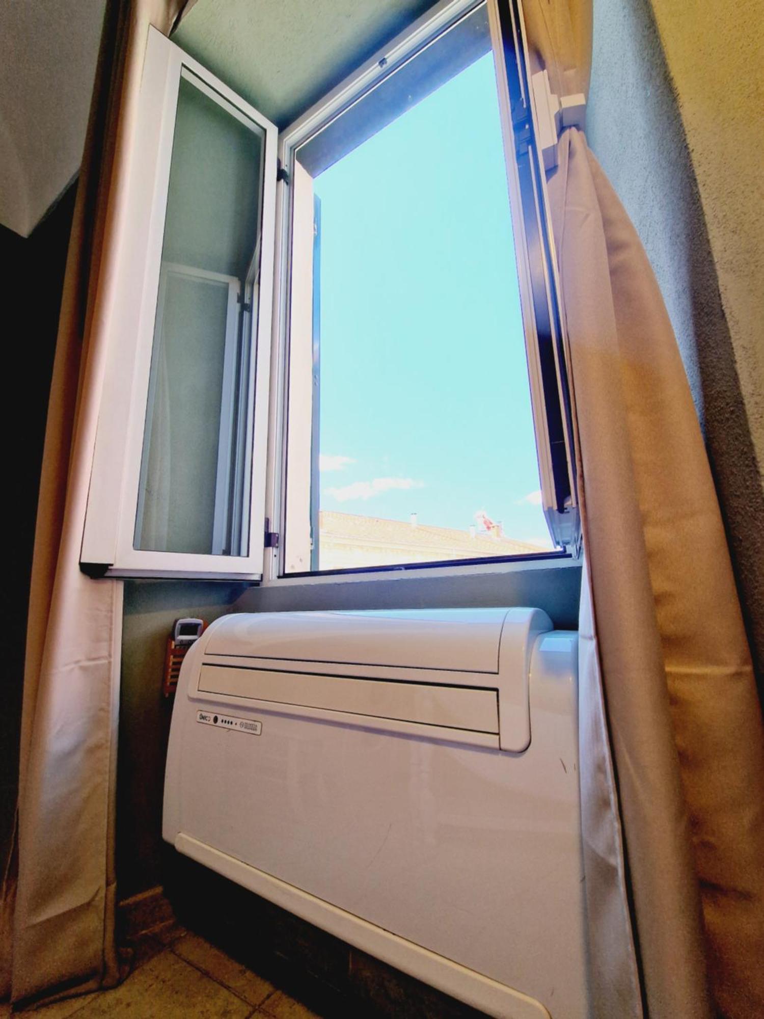 Homeholidaysanremo - Classic Екстер'єр фото